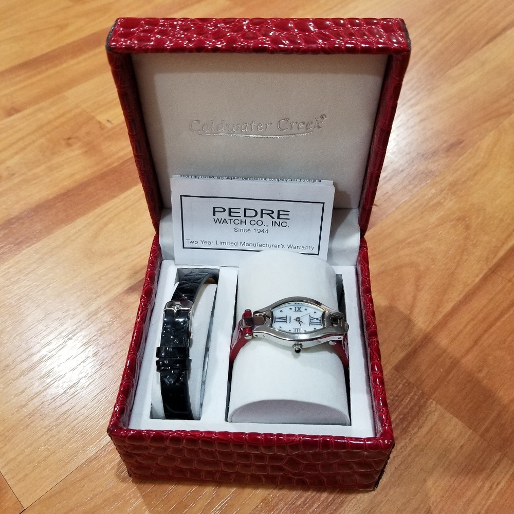 Coldwater Creek Watch w/ Two Leather Bands & Box